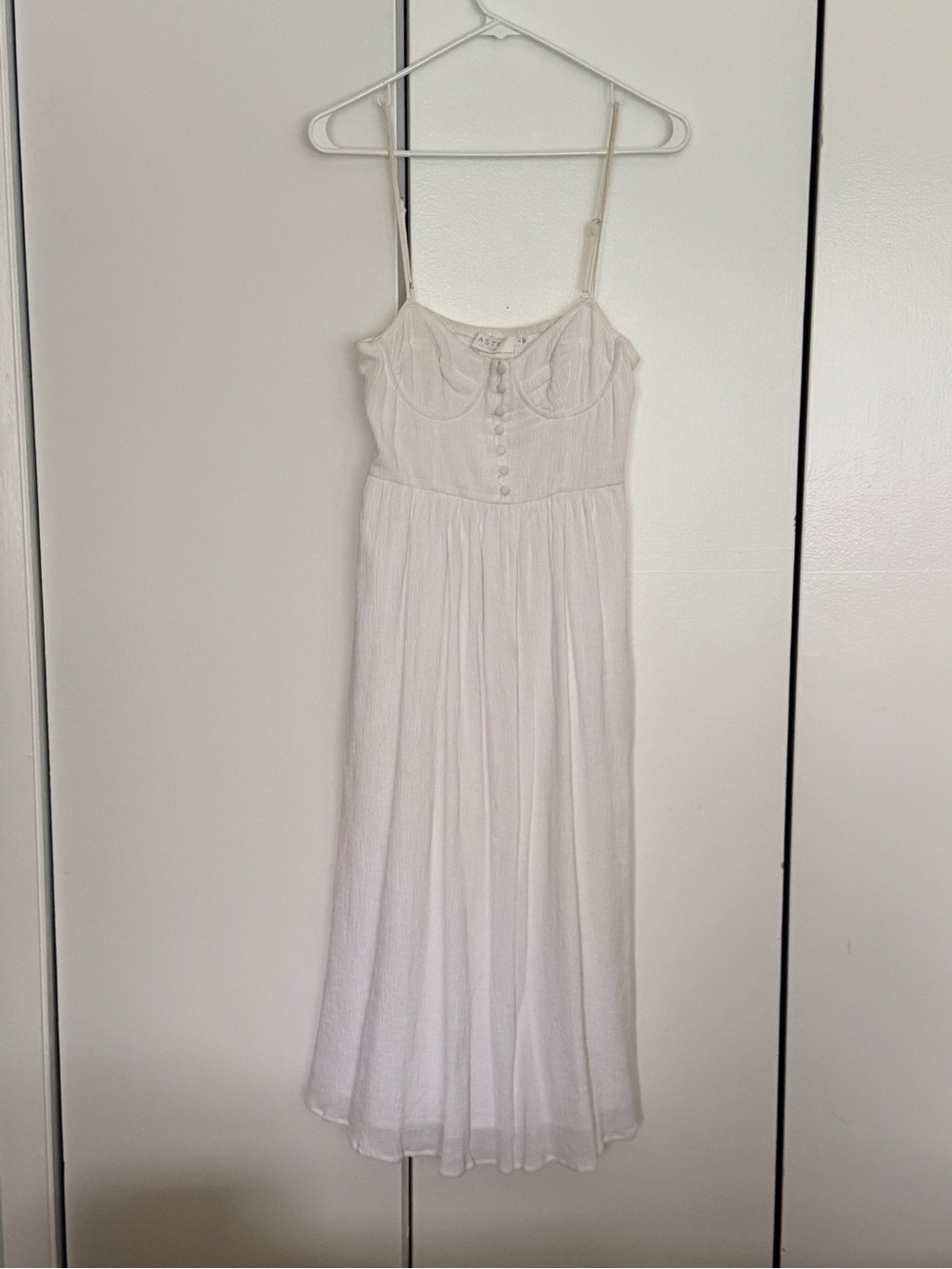 ASTR Ferreira White Spaghetti Strap Midi Dress - Picture 3 of 5